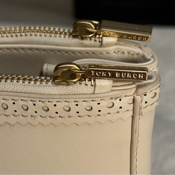 Creme Leather Tory Burch Robinson Spectator Double Zip Tote NWOT - Picture 8 of 16